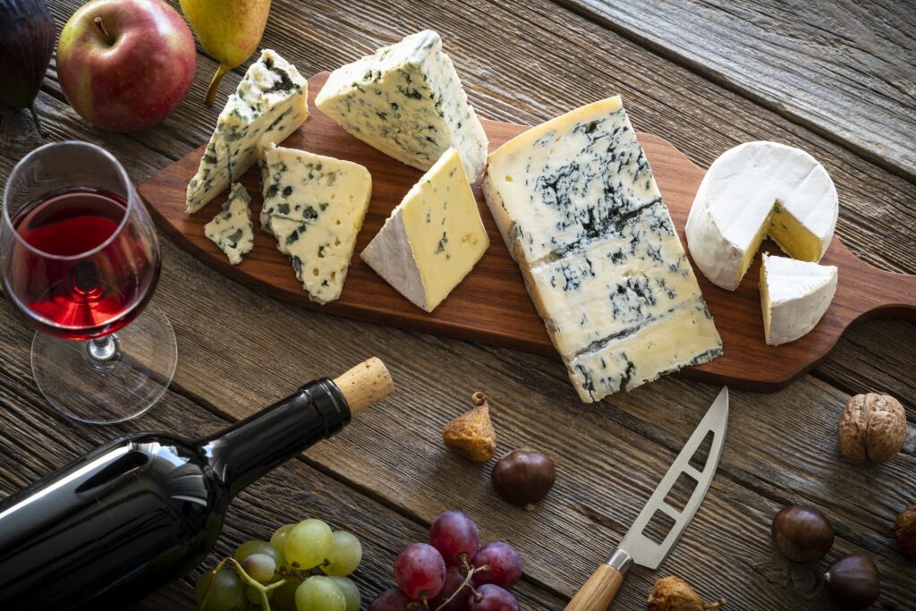 Wein zu Gorgonzola und Blauschimmelkäse