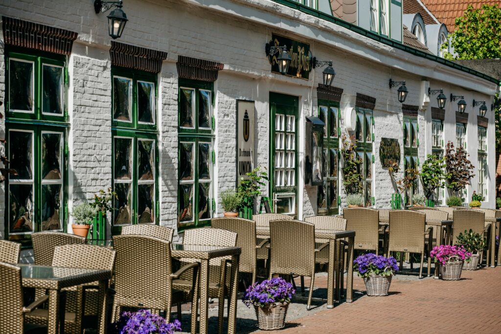 Aussenansicht der alten Post, Hotel in Büsum