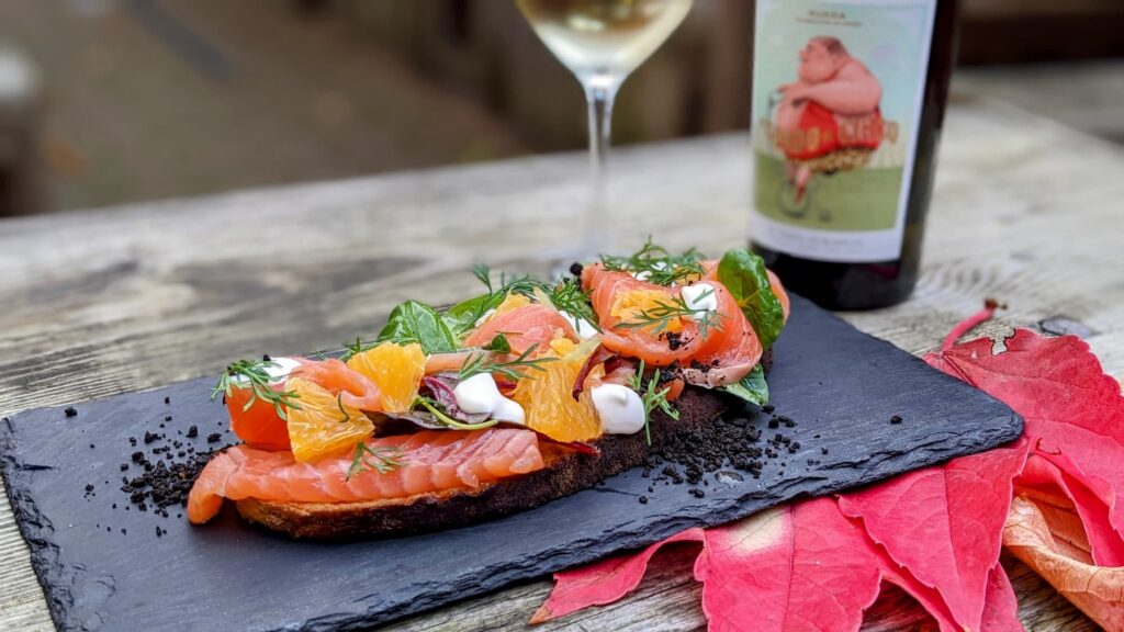 Vineyard Hamburg, Brot mit Lachs